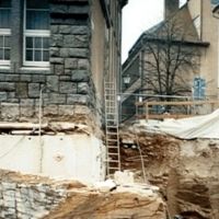 Underpinning for the construction of a basement garage at the Holzmarkt in Bautzen, geotechnical consulting and site supervision