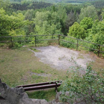 Aussichtspunkt Berghotel Augustusberg mit Sitzbank