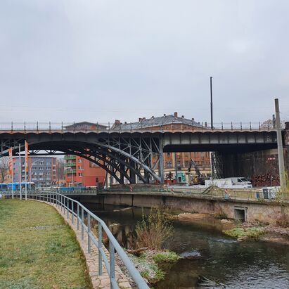 Eisenbahnbrücke aus Stahl