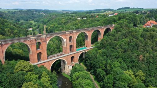 Drohnenaufnahme des Elstertalviadukts
